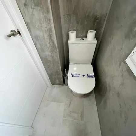 Lovely Studio Apartment Malaga Center Buitenkant foto