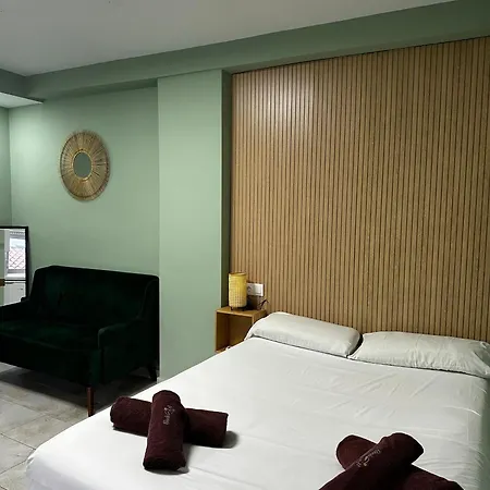 Lovely Studio Apartment Malaga Center Buitenkant foto